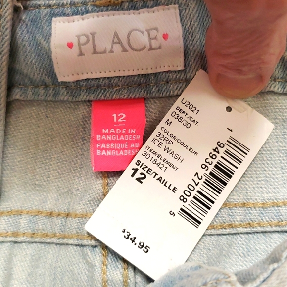 The Children's Place Denim Coverall/Overall Shorts size 12 NWT - Picture 2 of 7